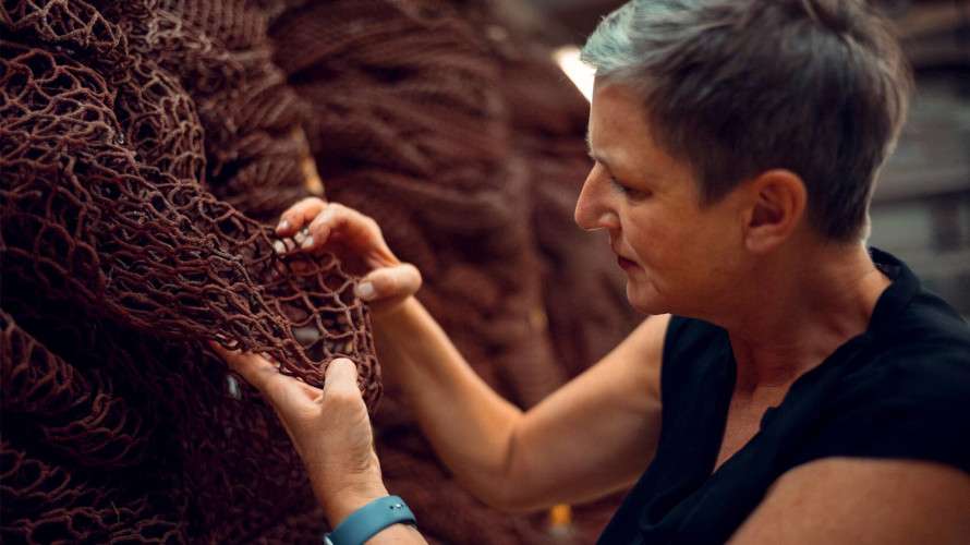 Des filets de pêche transformés en tapis de sol